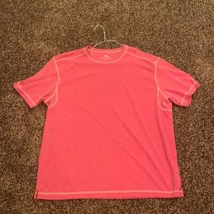Tommy Bahama men’s crew neck dress tshirt; coral; XL; smoke free home